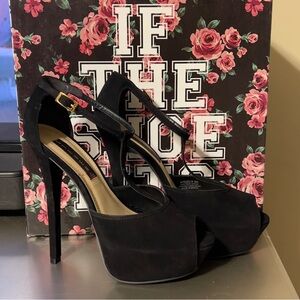 Steve Madden Black Peep Toe Heels